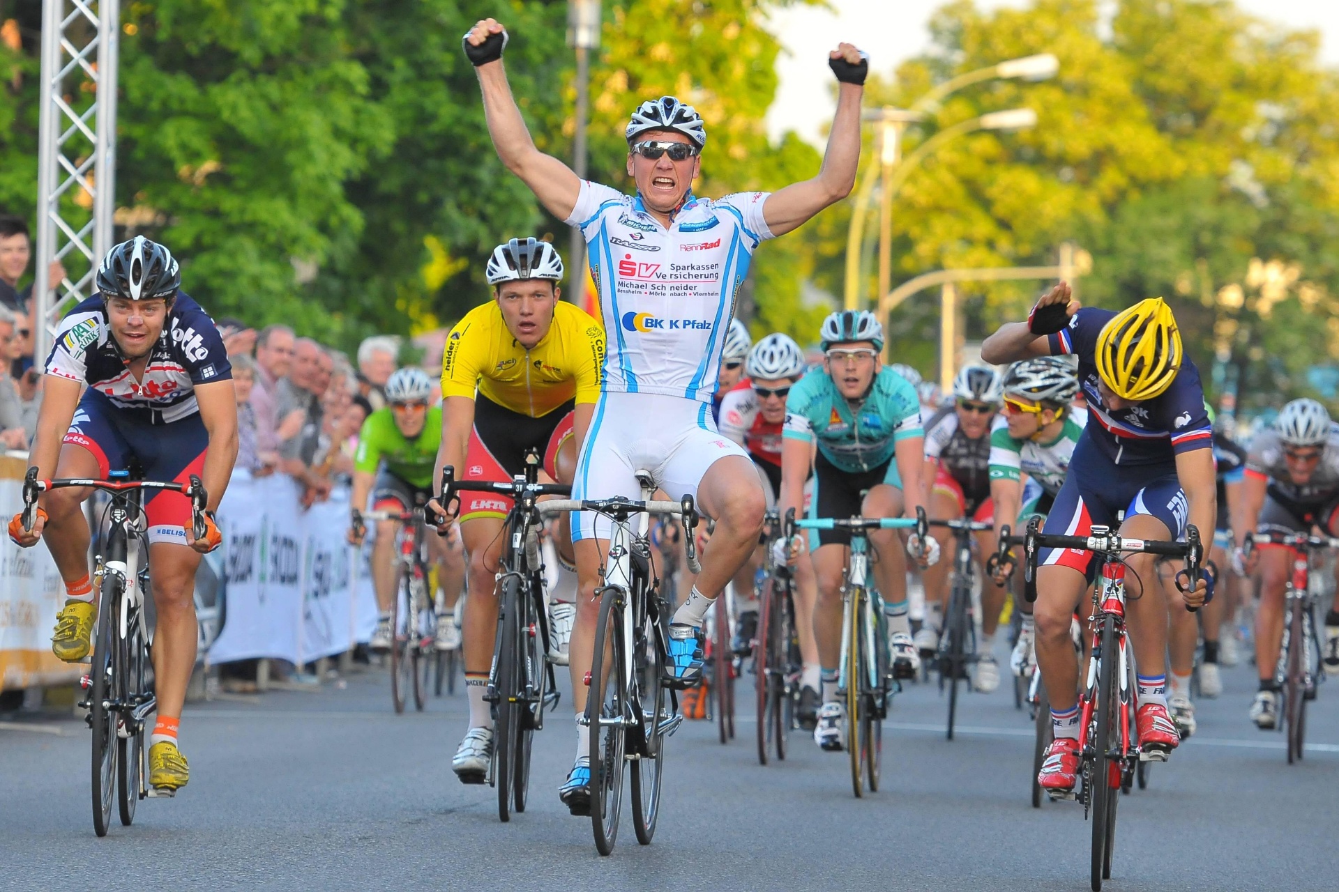 Harry William Kraft winning the bunch sprint of stage 4, Tour de Berlin 2012